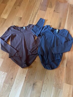 Shape FX Brown V-Neck Long Sleeve Bodysuit